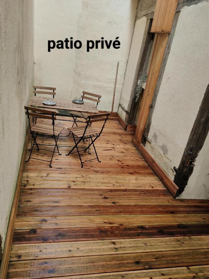 Patio Cosy Apartment Thizy-les-Bourgs Exterior photo